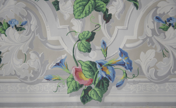 Lé de papier peint oiseaux et fleurs XIXe - « Pierre de gris » 