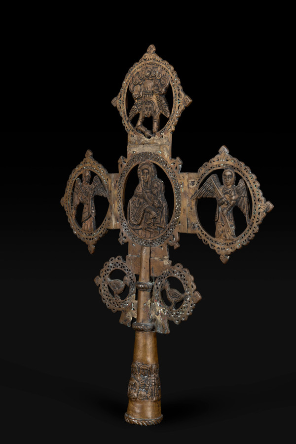 Croce di Processione Etiope: Eredità Spirituale e Artigianato Sacro