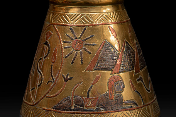 Egyptian Dallah Coffee Pot: Symbol of Hospitality and Cultural Richness