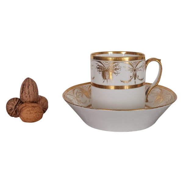 Halley - tasse à chocolat et sa soucoupe - porcelaine - décor à la Salembier - vers 1800