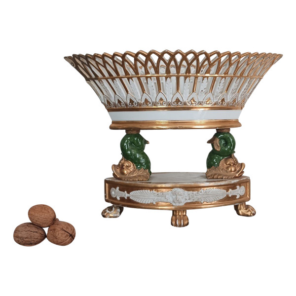 Darte Frères - grande navetta o cestino in porcellana - Periodo Impero, restauro