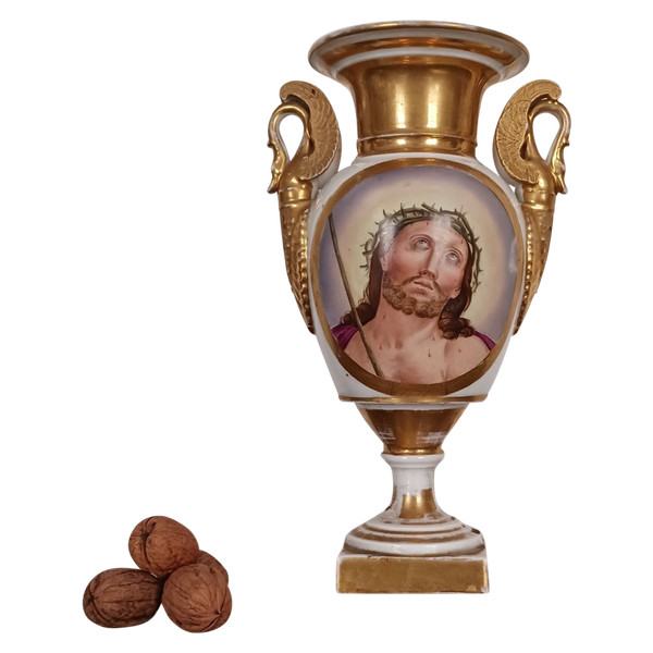 Parigi, periodo della Restaurazione, Luigi Filippo - vaso in porcellana - volto di Cristo, religiosa