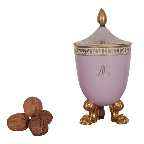 Dagoty et Honoré - seltene dreibeinige Zuckerdose aus Porzellan - lila Hintergrund - Empire, Restauration