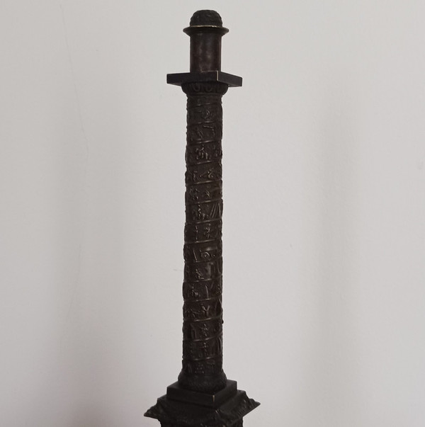 Opera francese del XIX secolo - Colonna Vendôme in bronzo patinato e marmo