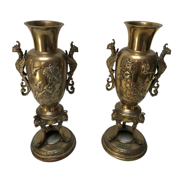 Paire de vases en bronze Chine ou Indochine décor floral et de chimères XIXe