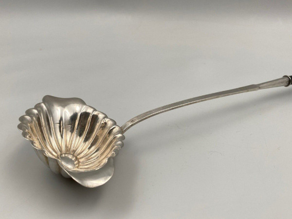Mestolo da dessert in argento P B Berthier Philippe Minerve Bigorne XIX secolo