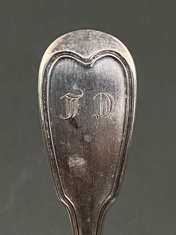 Cuillère à saupoudrer en argent XIXe poinçon Minerve orfèvre LL