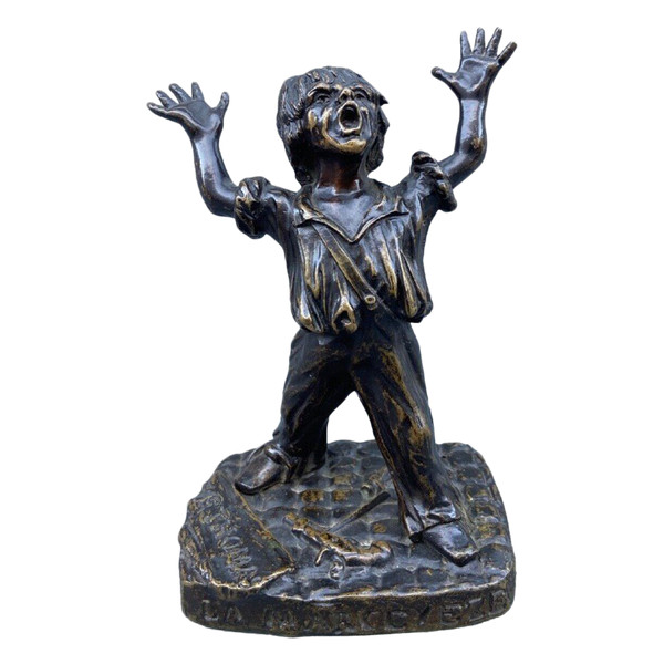 Scultura in bronzo di E. Thomas bambino La Marceyeze patina di cioccolato