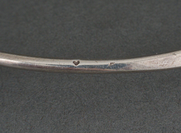 Rigid modernist necklace 1960-1970 in crab hallmarked silver