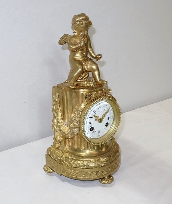 Gilded bronze clock, Louis XVI style, Napoleon III period - Mid 19th century