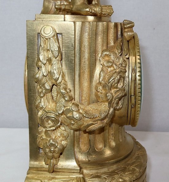 Gilded bronze clock, Louis XVI style, Napoleon III period - Mid 19th century