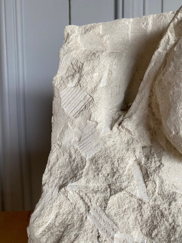 Sculpture taille directe Béton cellulaire Femme à l'enfant