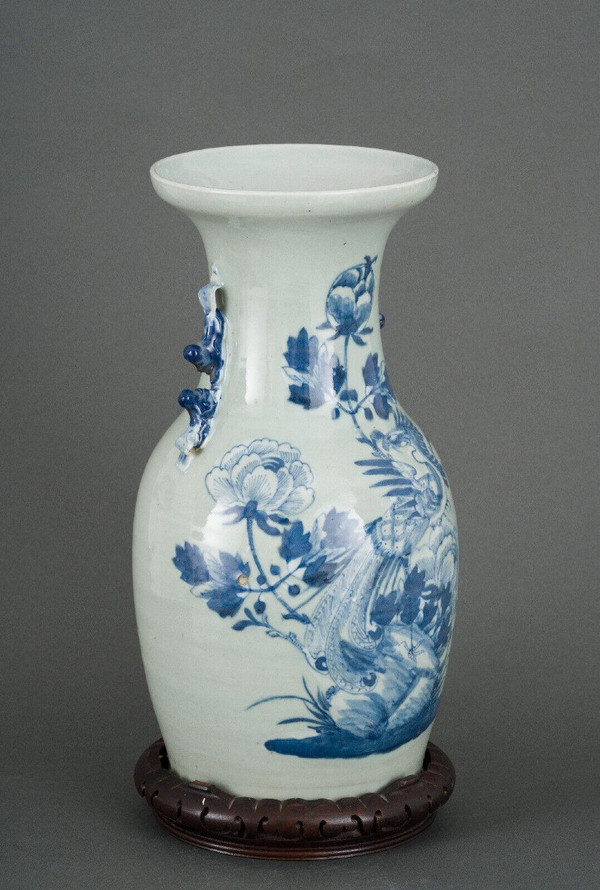 Blue and white Chinese vase, 20th century, birds and flowers design