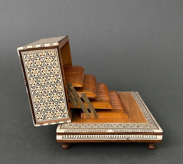 Orientalische Zigarettendose aus Perlmuttintarsien Musikbox XX.