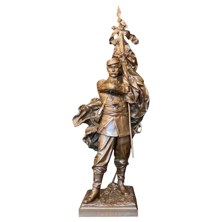 Imponente scultura in bronzo "Patria" del XIX secolo