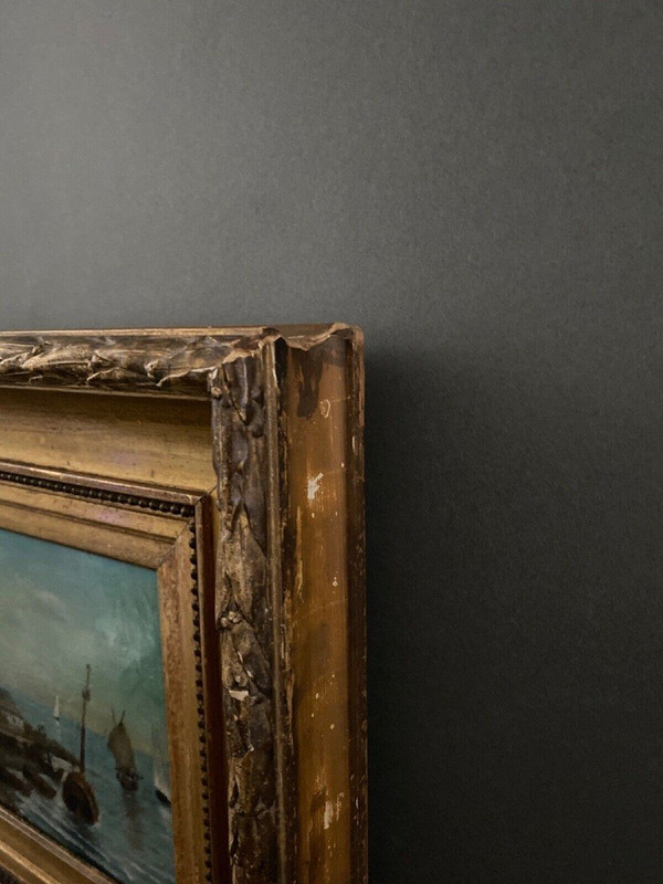 Oil on panel XXth marine scene signed gold leaf frame