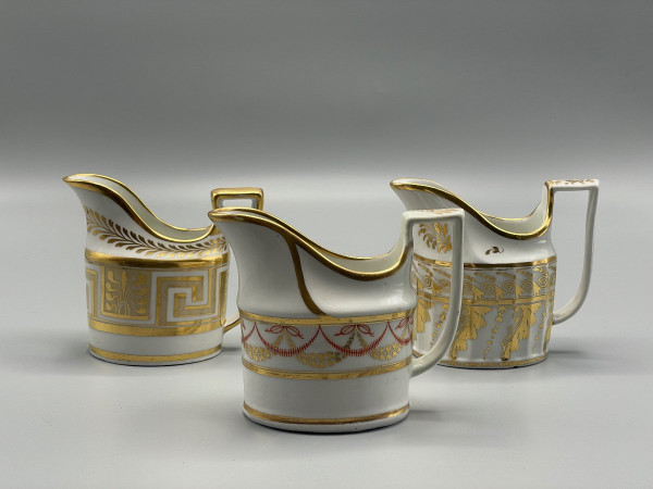 bellissima collezione di brocche per il latte