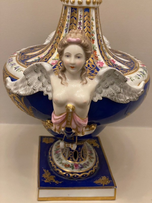 Pot Pourri En Porcelaine De Sèvres