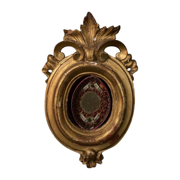 19th century Reliquary with gilded stucco frame