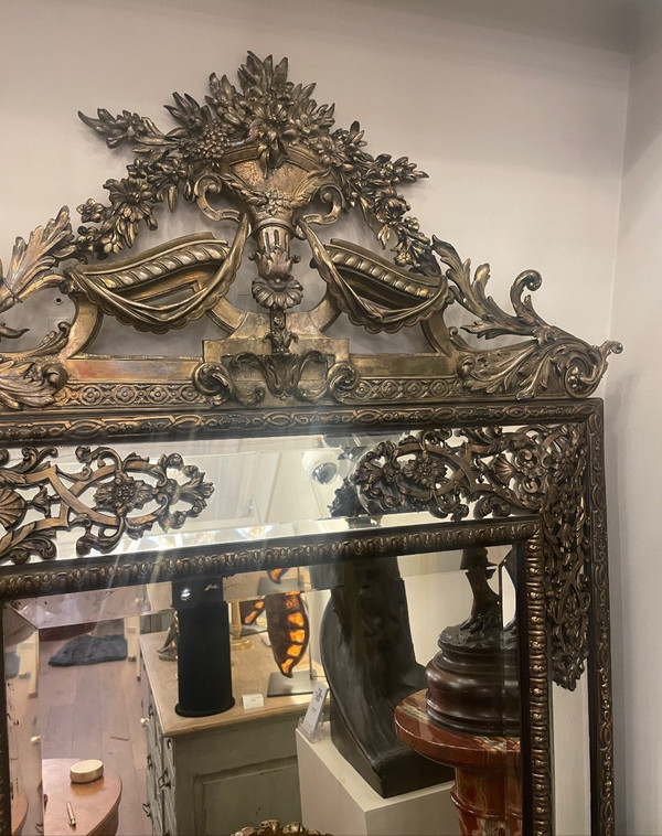 Grande specchio in bronzo in stile Luigi XVI