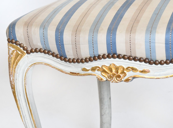 Suite de 4 chaises de style Louis XV 