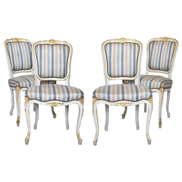 Suite de 4 chaises de style Louis XV 