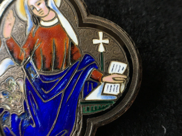 Spilla in argento cloisonné del XIX secolo 22 g, marchio del granchio Vergine Maria e colomba