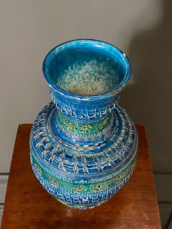 Vase by Aldo Londi for Bitossi XXth blue background