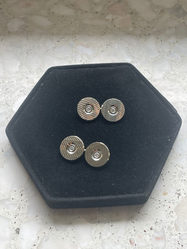 Gioielli, coppia di gemelli in oro bianco 18kt brillante
