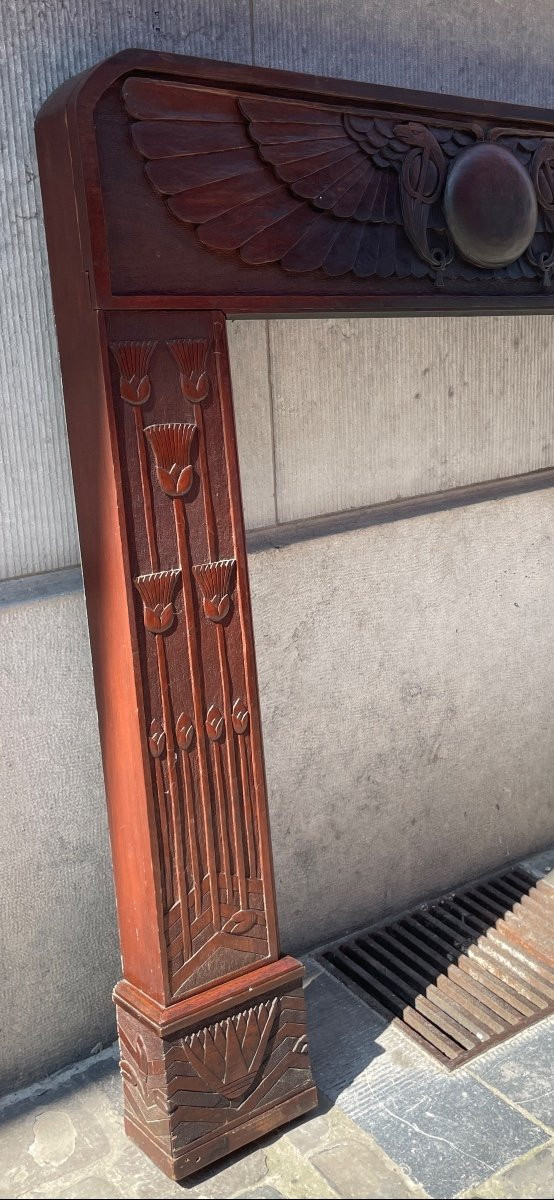 La Maison Des Ailles" Art Deco mantel