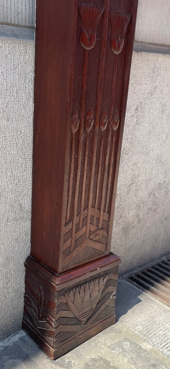 La Maison Des Ailles" Art Deco mantel