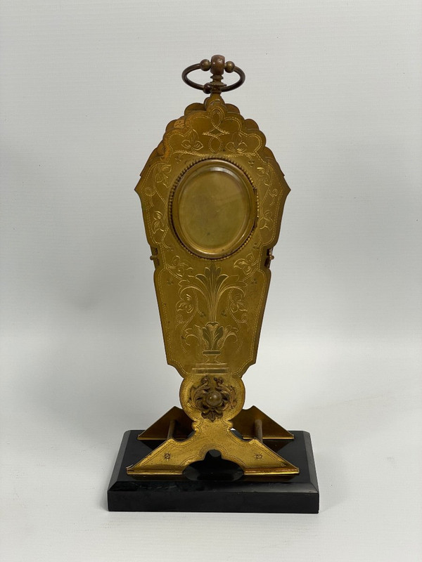 Porte Photo Représentant Un écran De Cheminée en forme d’éventail époque Napoléon III