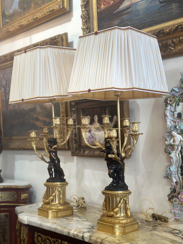 Une Importante Paire De Lampes En Bronze Doré circa 1880