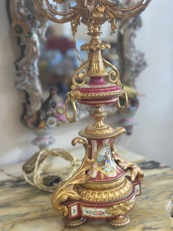 Coppia di lampade in porcellana di Sèvres della fine del XIX secolo 