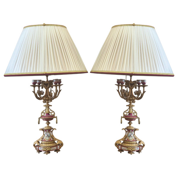 Coppia di lampade in porcellana di Sèvres della fine del XIX secolo 