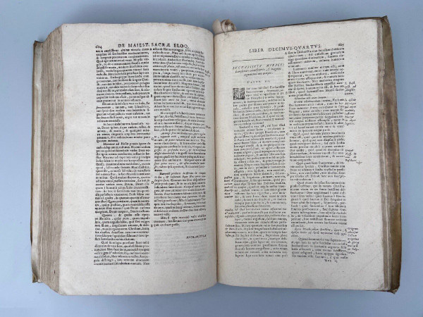 Livre Eloquentiae Sacrae et Humanae Parallela Libri XVI P. Nicolao Caussino 1619