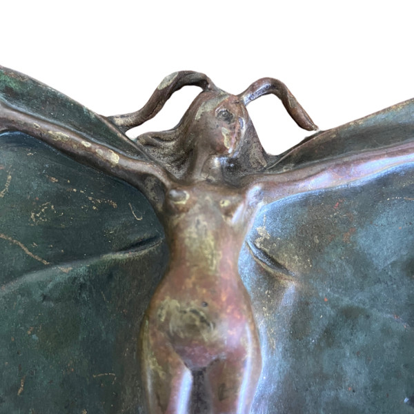 Vassoio portagioie in bronzo - Donna con ali - 1900
