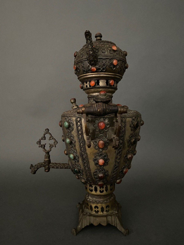 Samovar in brass copper Tibet XXth filigree with inlays