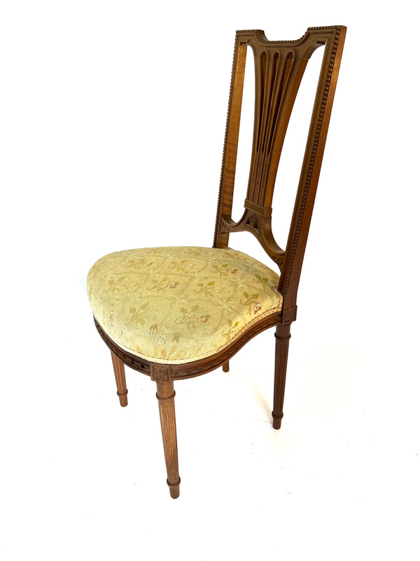Paire de chaises d'appoint style Louis XVI