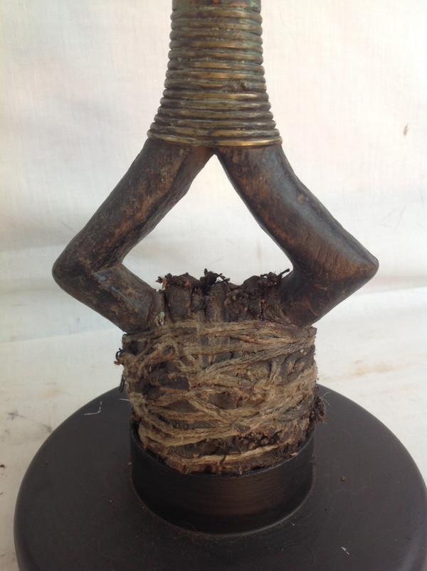 Figure de reliquaire Kota-Sango, Gabon.