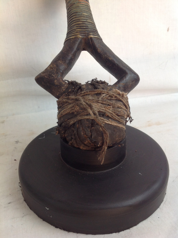 Figure de reliquaire Kota-Sango, Gabon.