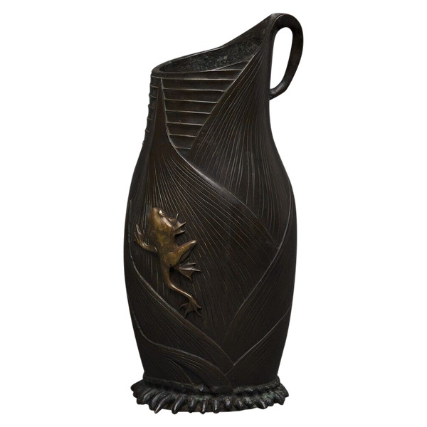 Bronzekrug Japan Schokoladenpatina Frosch in Rundform XIX.