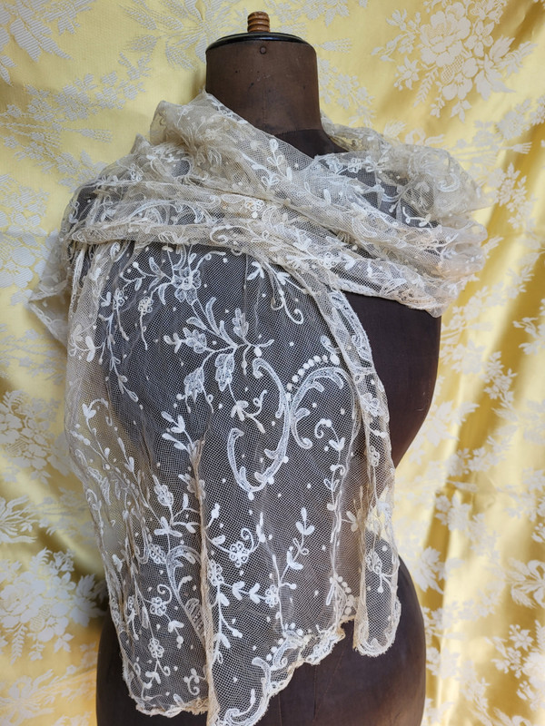 Etole en tulle brodé, époque vers 1900