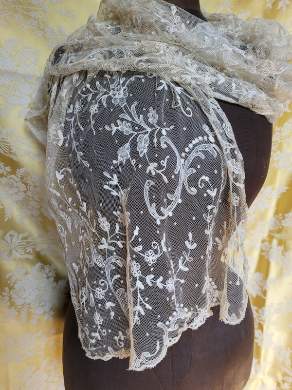 Etole en tulle brodé, époque vers 1900