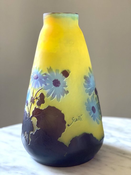 Emile Gallé Jugendstil-Gänseblümchenvase