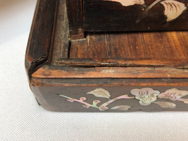 Cabinet China or Indochina 19th century ironwood inlaid with mother-of-pearl marquetry