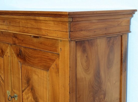  Rare Buffet Régional en Merisier, époque Restauration – 1re partie du XIXème 