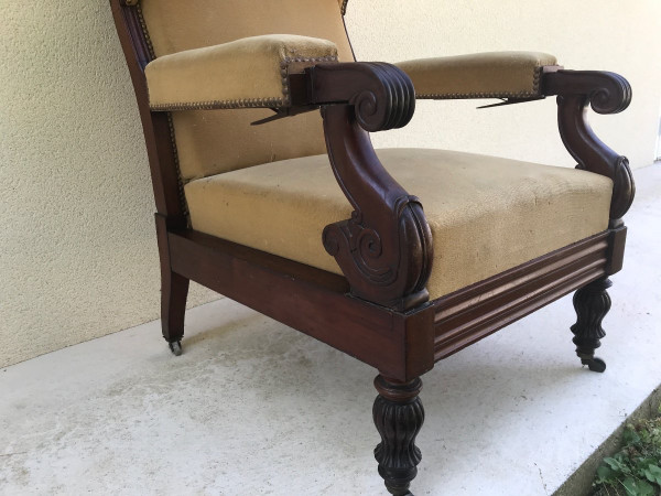 Sessel Voltaire mit Ohren alt Mahagoni Restaurationszeit Modell neigbar