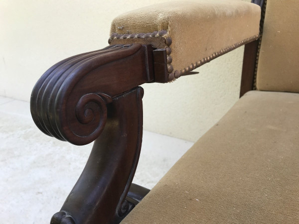 Sessel Voltaire mit Ohren alt Mahagoni Restaurationszeit Modell neigbar