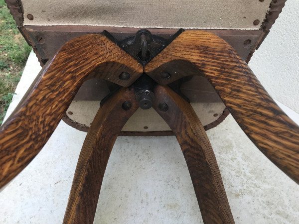 American oak desk armchair circa 1900, swivel model